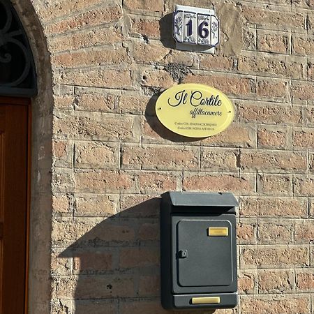 Affittacamere Il Cortile Chiaravalle Marche Exteriér fotografie